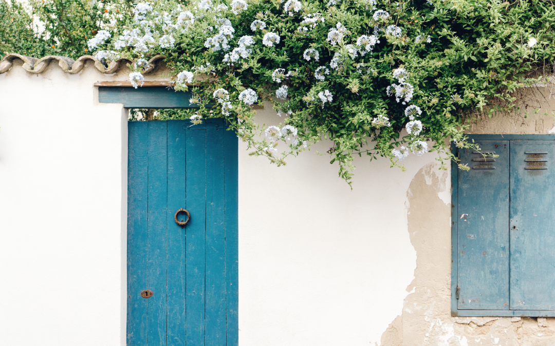A cor das portas podem dizer mais do que imaginamos.